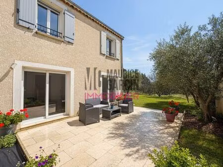 maison 80 m²  3 chambres   jardin 215 m²  garage  châteauren