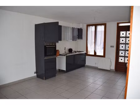 location maison 3 pièces 42m²