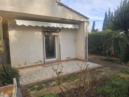 studio meublé rdc avec parking privatif