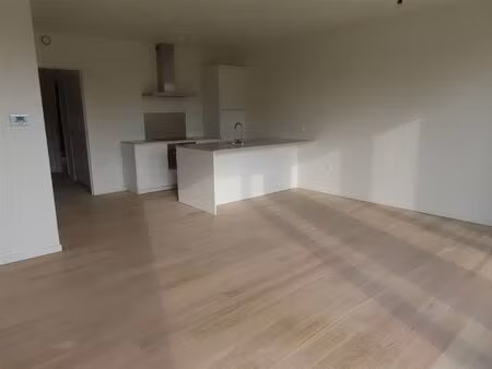 luxueus nieuwbouw 2-slaapkamer appartement met terras en mogelijk ook autostaanplaats