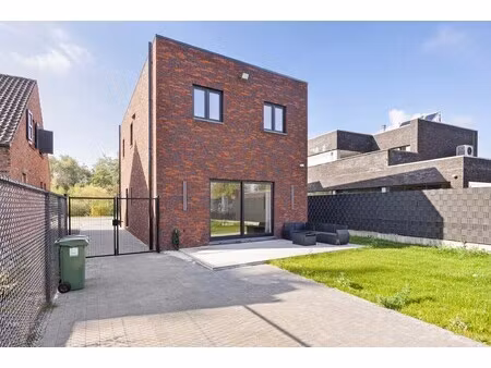 huurkoop: nieuwbouwwoning met 4 slaapkamers  garage en tuin