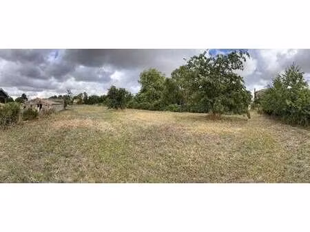 vente terrain à celles-sur-belle (79370) : à vendre / celles-sur-belle