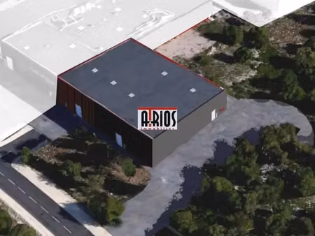 local d'activité 1 557 m²