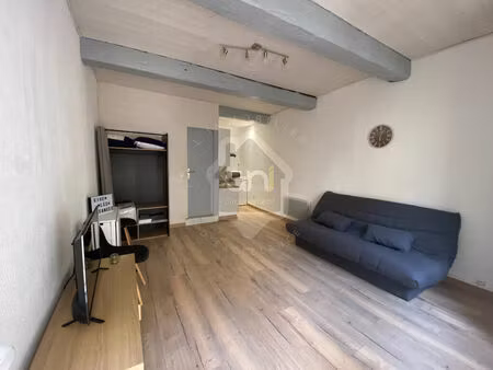 location appartement 1 pièce 22 m² à nîmes (30900)