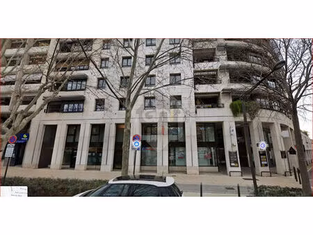 location garage à nîmes (30900)