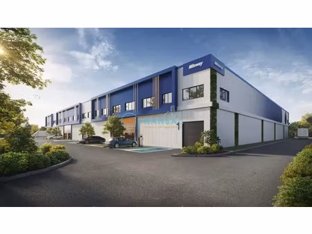 villejust : lot 1 a louer local d'activité neuf 751m²