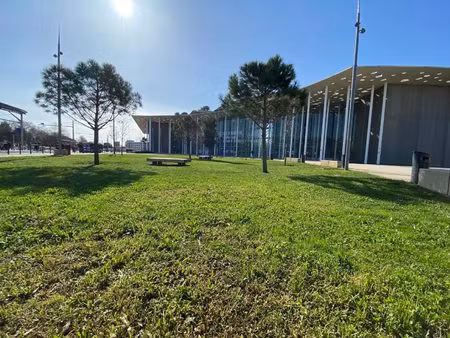 hôpitaux-facultés - studio - 18 01m²