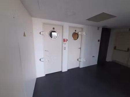 à louer : plateau de bureaux de 998 m² à ivry-sur-seine (94)