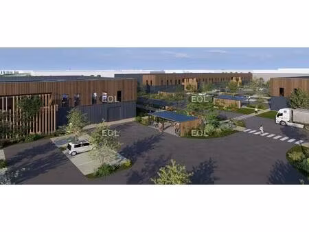 brie-comte-robert (77) - a louer/a vendre - bâtiment d'activité avec bureaux de 4 647 m²