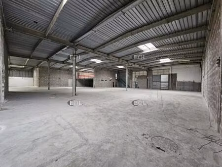 à louer : local d'activité de 1 227 m² à ivry-sur-seine (94)
