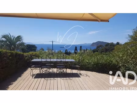 vente appartement t1 bord de mer à canadel (83820) : à vendre t1 bord de mer / 47m² canade