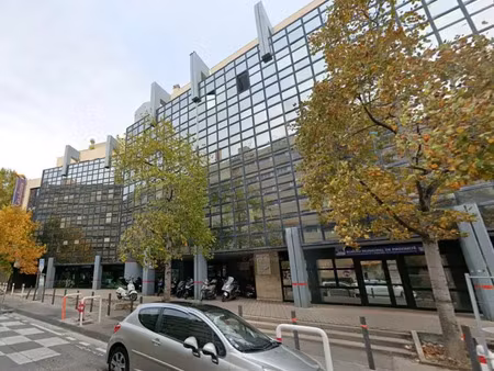 location bureaux marseille 13008