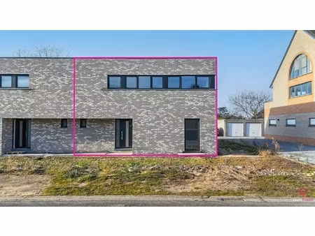 huis te koop in beringen met 4 slaapkamers