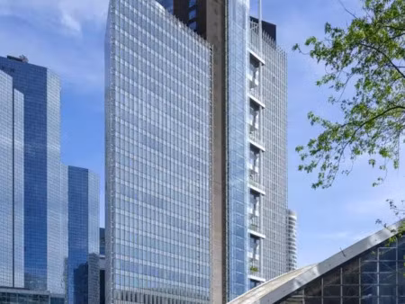 dernière opportunité : 1 722 m² plug & play dans un immeuble prime au coeur de la défense 