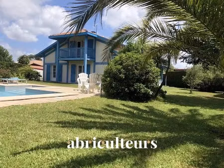 belle maison landaise 5 pièces -terrain arboré -1788m2 - piscine chauffée