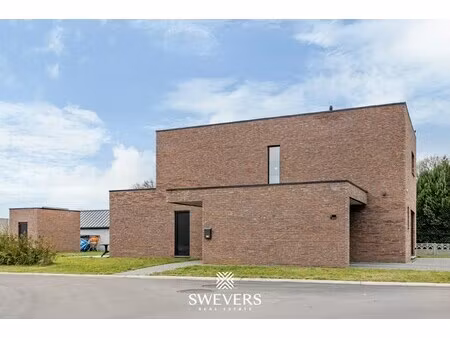 huis te koop in beringen met 3 slaapkamers