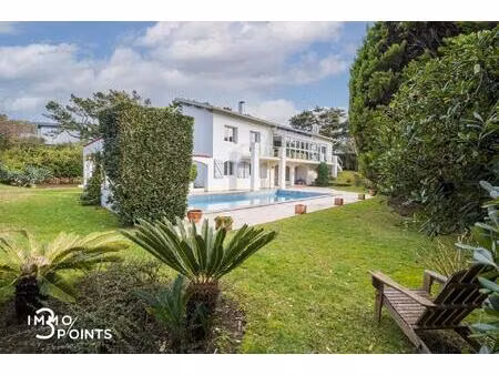 villa 300m2 avec piscine sur le golf de chiberta  en bordure d'ocean  sur terrain de...