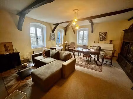 charmant et spacieux appartement t3 en centre-ville