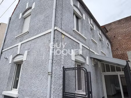 maison de ville individuelle  à vendre à péronne (80200).