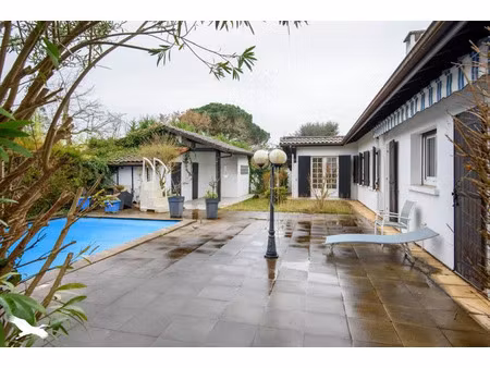 vente maison 6 pièces 139 m² saint-pierre-du-mont (40280)