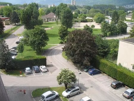 location appartement 3 pièces 70 m² à saint-égrève (38120)