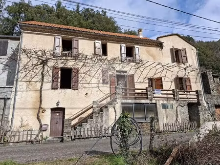 maison de village avec terrain et vue