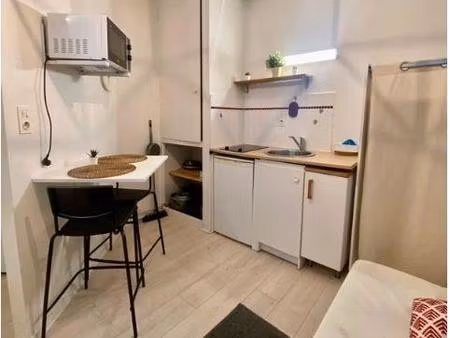 location appartement 1 pièce 13 m² à nantes (44000)