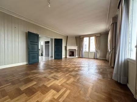 maison 8 pièces - 190 m²