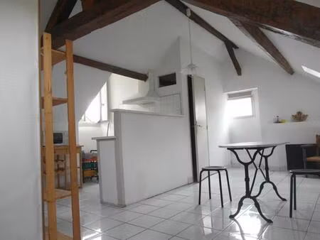 location appartement 1 pièce 36 m² à pau (64000)