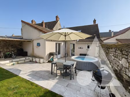 proche crepy vivable de plain pied- 3 chambres - sans travaux et sans vis à vis