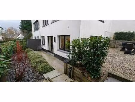 appart de standing 2ch  à deux pas du lac + jardin