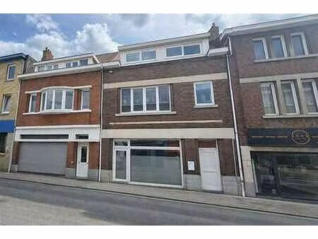 penthouse renove - gare trains - commerces