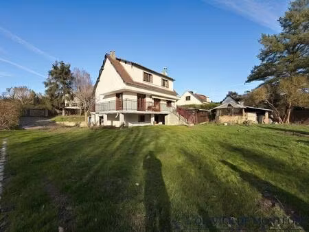 maison individuelle de 6 pièce(s) de 133 m²