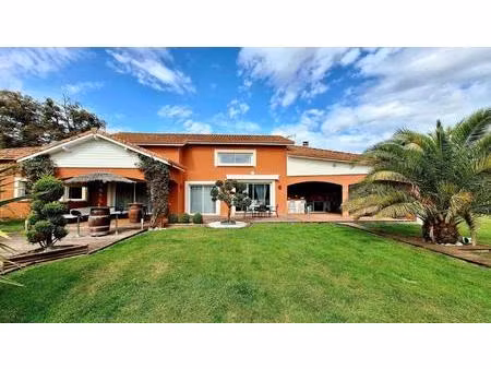 a vendre proche de lannemezan: superbe villa contemporaine de tr