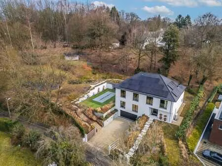 luxueuse villa contemporaine prête à vivre