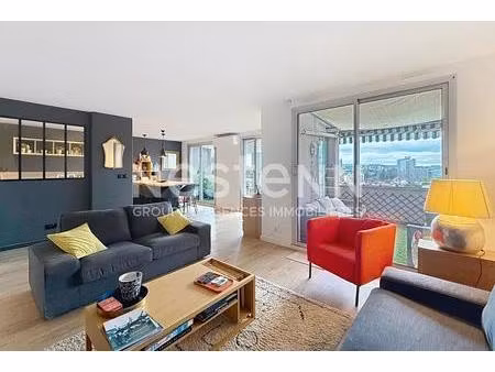 grand duplex avec deux suites parentales terrasses cave et garage - 69500 bron