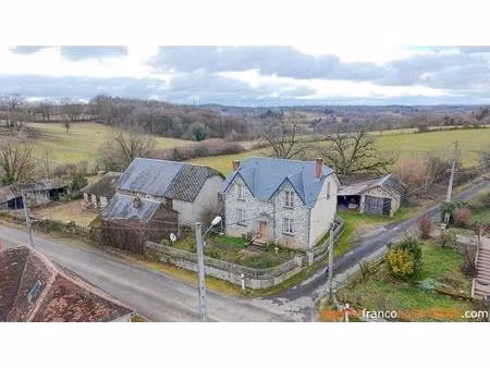 charme des années 1940 et grand terrain