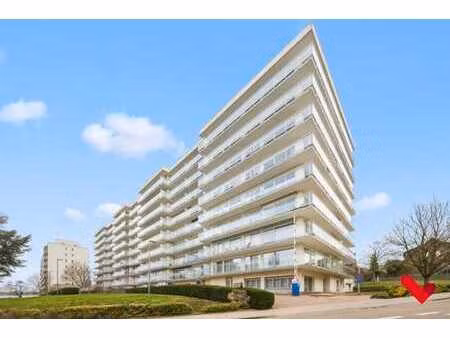 appartement élégant avec terrasse généreuse et parking privé