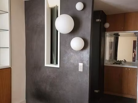 studio 17 m² paris 1