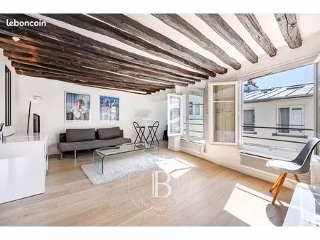 studio 1 pièce 33 m²