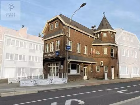 commercieel pand met woonst te huur op toplocatie in tienen