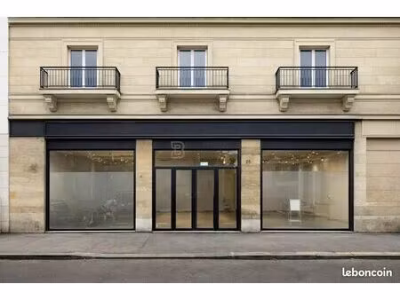 local commercial paris 7ème