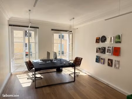 bureau 25 m² – sentier