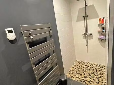 location maison à châteaubourg (35220) : à louer / 45m² châteaubourg