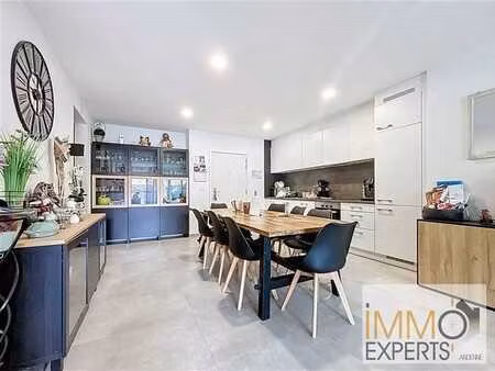 appartement rez-de-jardin 2 chambres avec terrasse et jardin