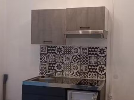 location appartement 1 pièce 38 m² à lille (59000)