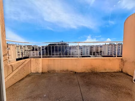 appartement 55 m² – 2 chambres – balcon – cave – parking