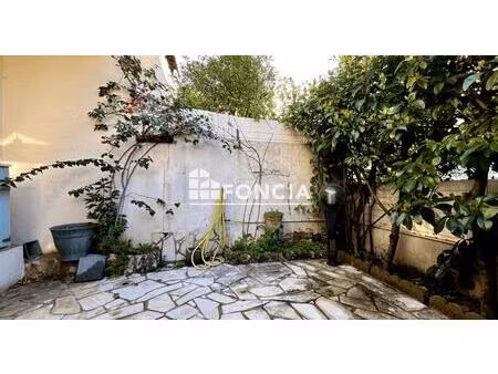 bas de maison/ t3/ jardin terrasse/ grand garage