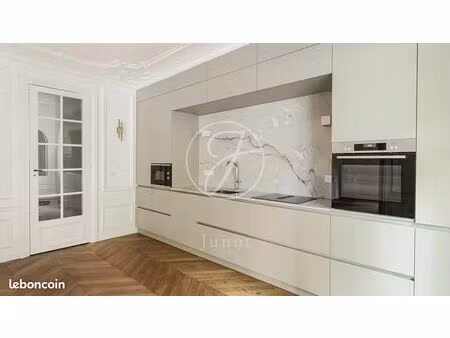 local 137 m² paris 7ème