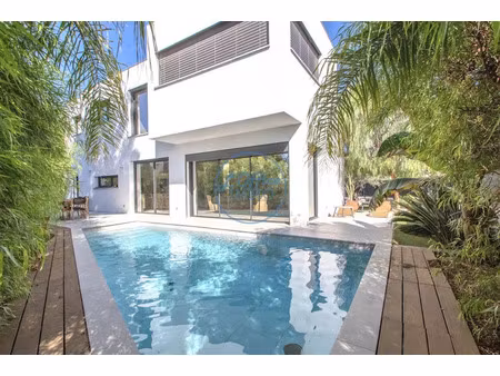vente maison 5 pièces 180 m² à le pradet (83220)  1 250 000 €